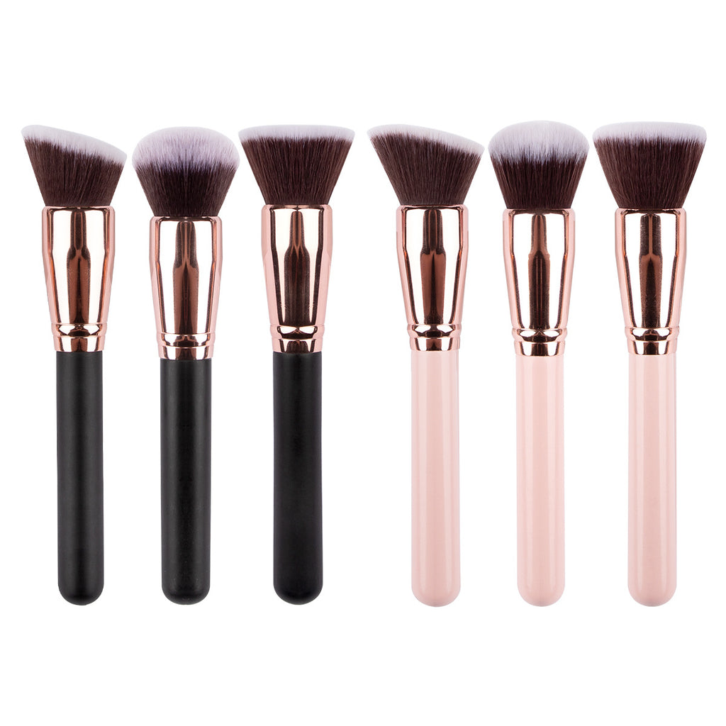 Everyday Foundation & Blending Brush