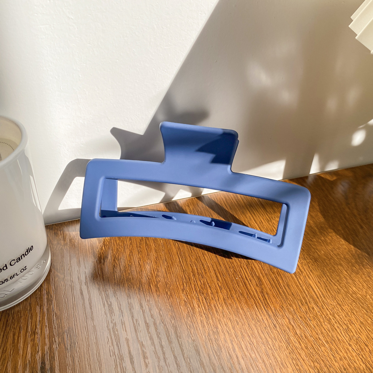 Oversized Matte Hair Claw Clip
