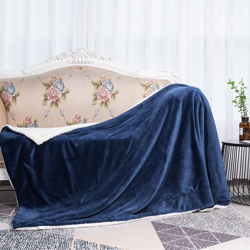 Sherpa Fleece Throw Blanket — 130 × 160 cm