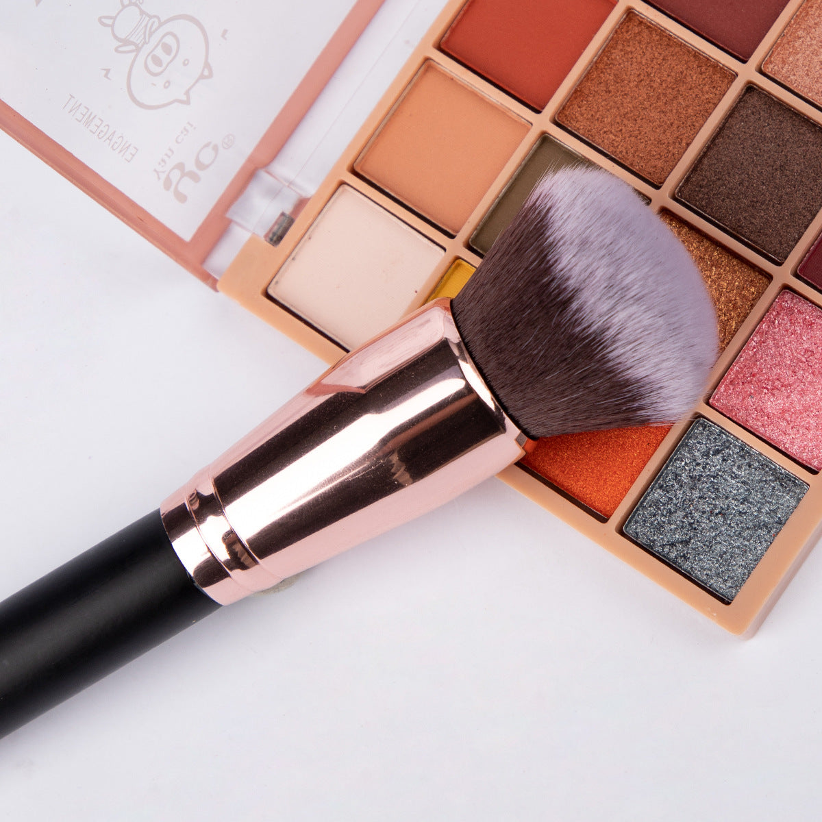 Everyday Foundation & Blending Brush