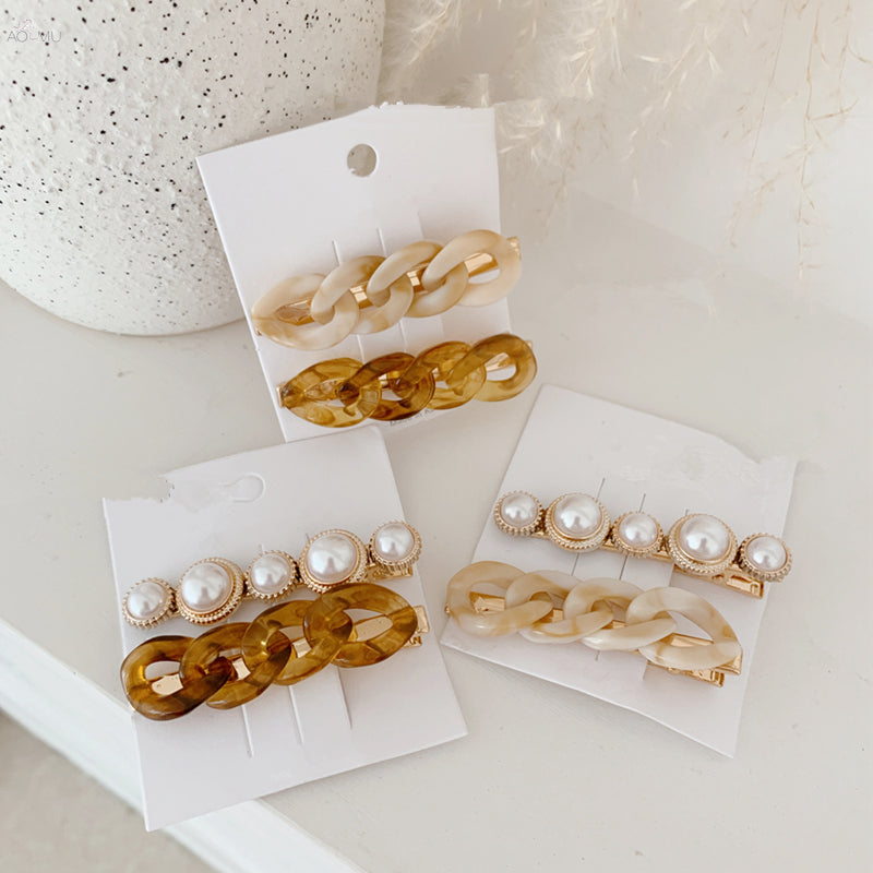 Pearl-Effect Hair Clip Collection